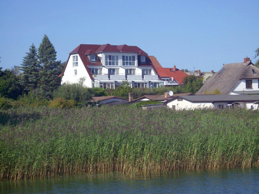 Ferienhaus Suedblick Am Yachthafen Бреге Экстерьер фото