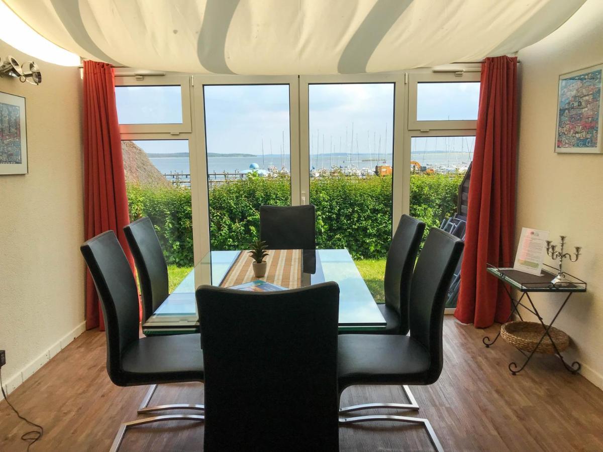 Ferienhaus Suedblick Am Yachthafen Бреге Экстерьер фото